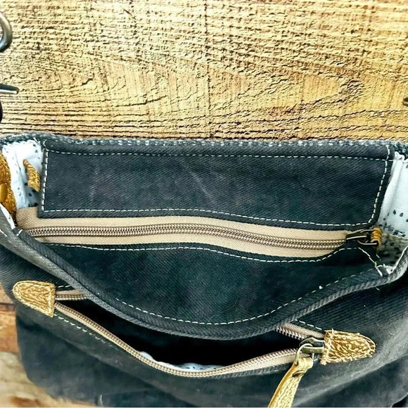 NWOT Myra Azure Printed Upcycled Canvas & Cowhide Leather Shoulder Bag - Picture 10 of 14